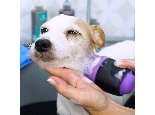 Cepillo masajeador para el baño  Scrubby