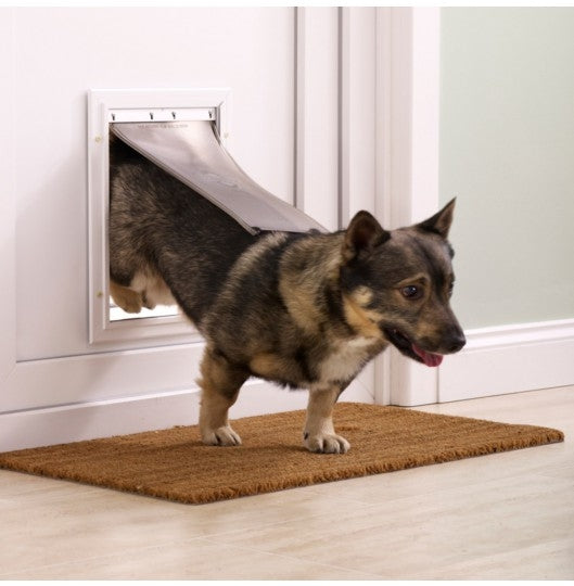 Puerta para mascotas Staywell® con marco de aluminio