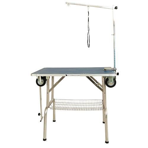 Mesa Exposición con ruedas y horca